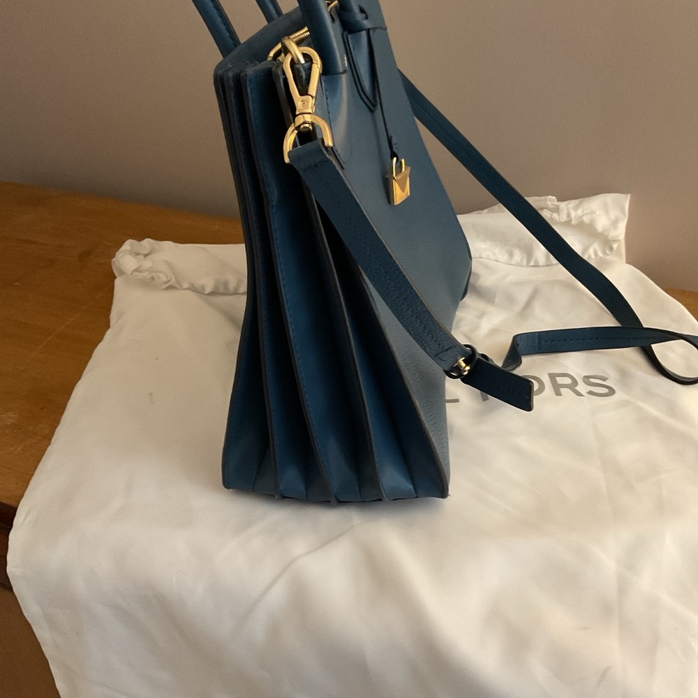 Michael Kors Mercer Studio Large Pebbled Leather Satchel Tote Crossbody (Blue) - Picture 5 of 8